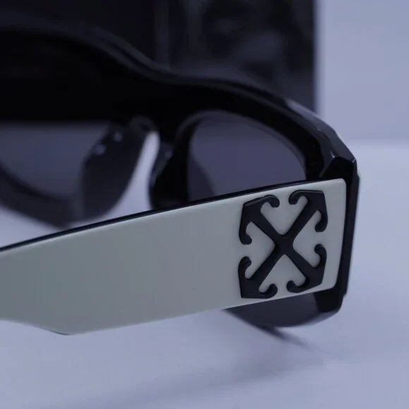 Off-White OERI13O ORLANDO 0107 Oval Sunglasses – White/Black  display picture 1